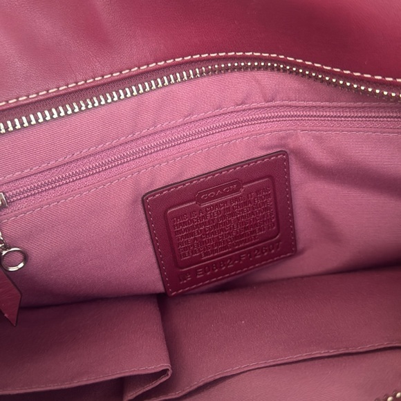 Coach purse - Picture 4 of 6